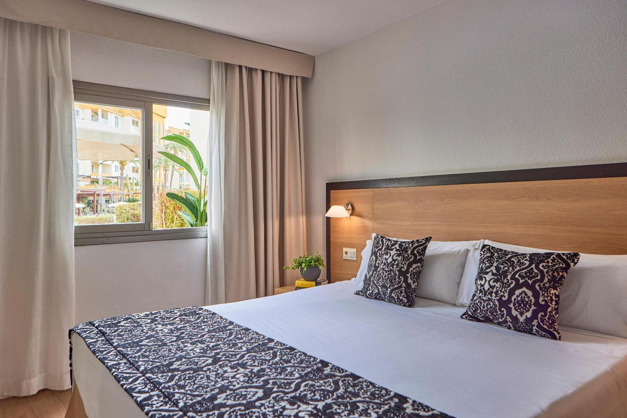 Zafiro Tropic Aparthotel Port de Alcudia  Exterior foto